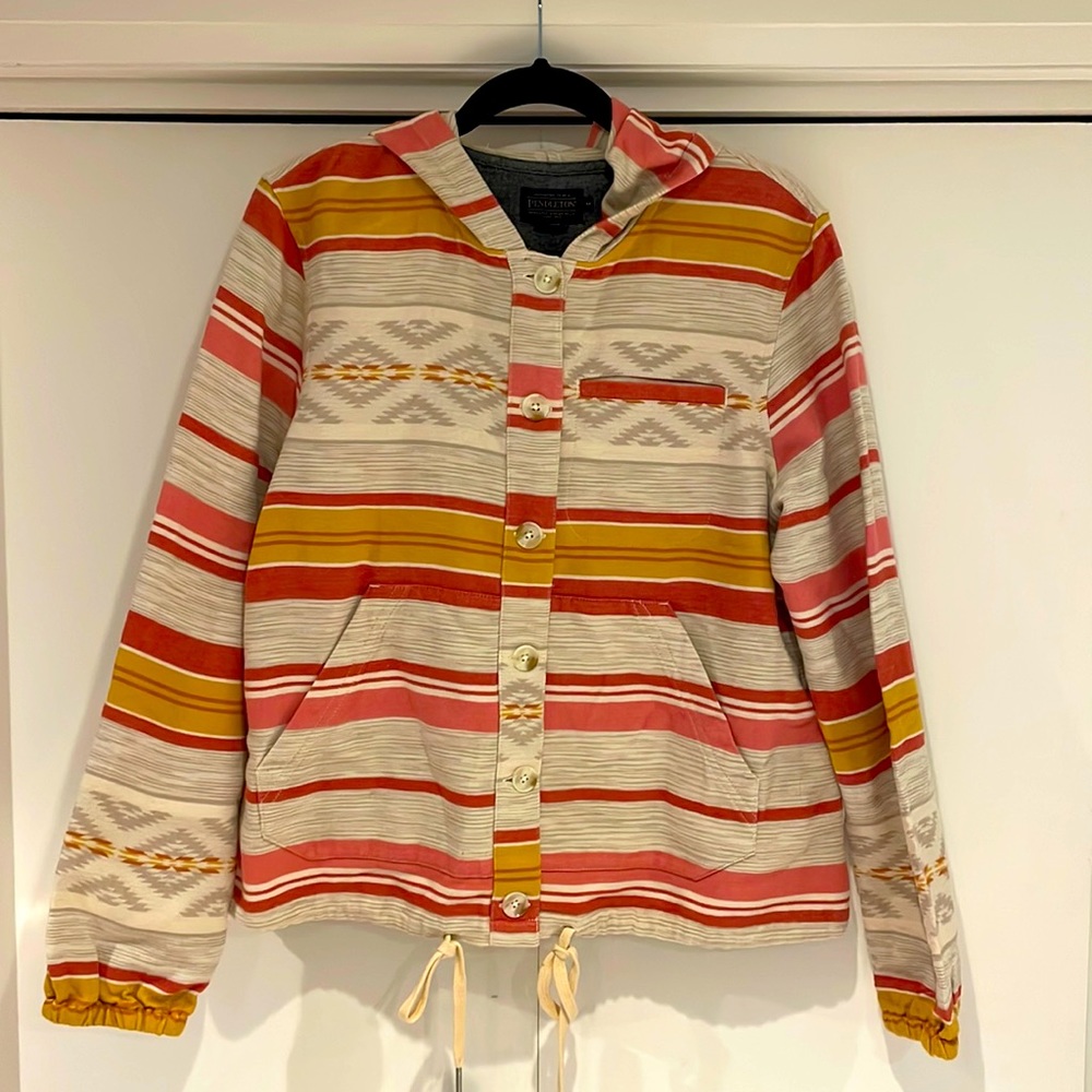 Pendleton Women’s hooded cozy sweater button down, pockets and adjustable waist